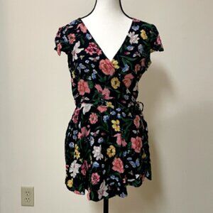 Hollister tropical floral skort romper